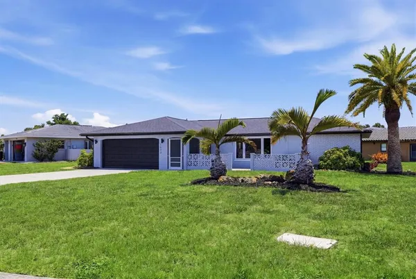 $449,000 | 1600 Cypress Point Court, Venice, FL 34293