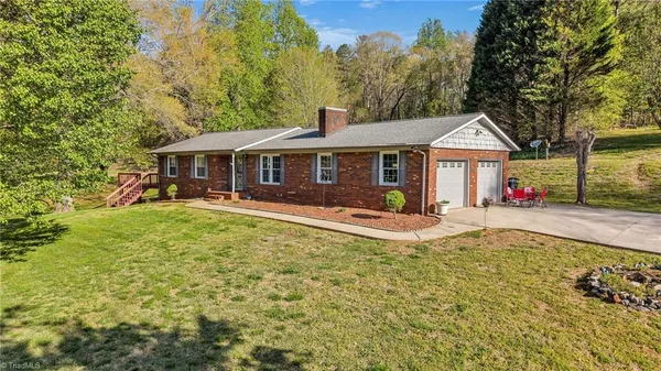 $369,000 | 5215 Statesville Road, North Wilkesboro, NC 28659
