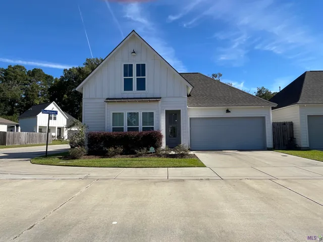 $2,300 | 8911 Southlawn Drive, Baton Rouge, LA 70810