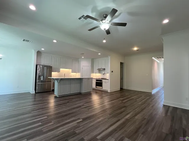 $2,300 | 8911 Southlawn Drive, Baton Rouge, LA 70810