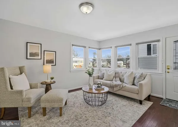 $3,400 | 2509 Oberlin Drive, Alexandria, VA 22307