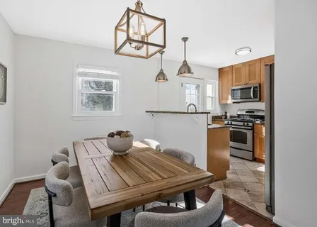 $3,400 | 2509 Oberlin Drive, Alexandria, VA 22307