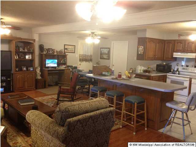 2849 Hunter Road Nesbit, MS 38651 - Photo 2 of 12 Additional Photo