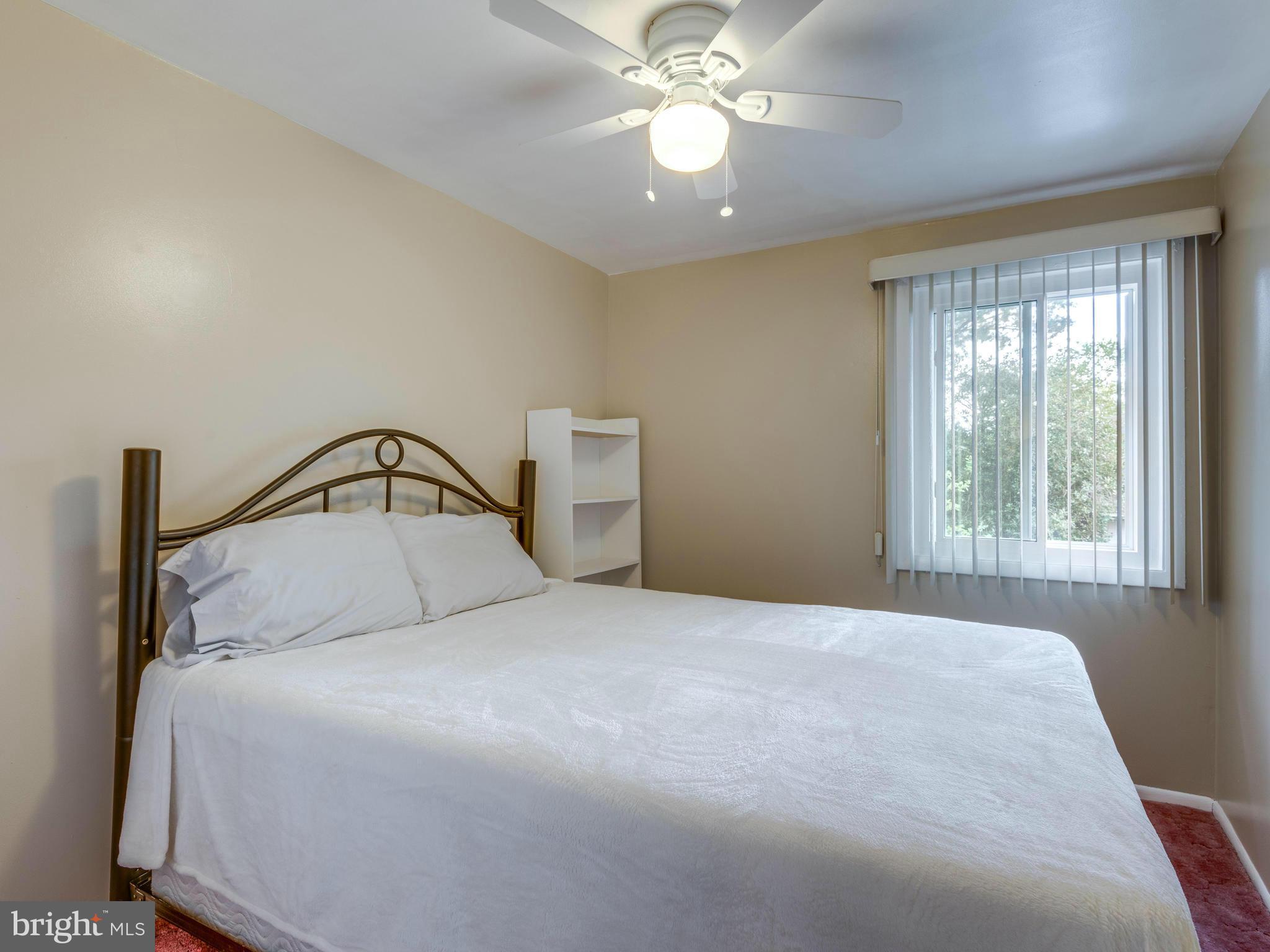 214 North Cottage Road Sterling, VA 20164 - Photo 16 of 25 3rd Bedroom