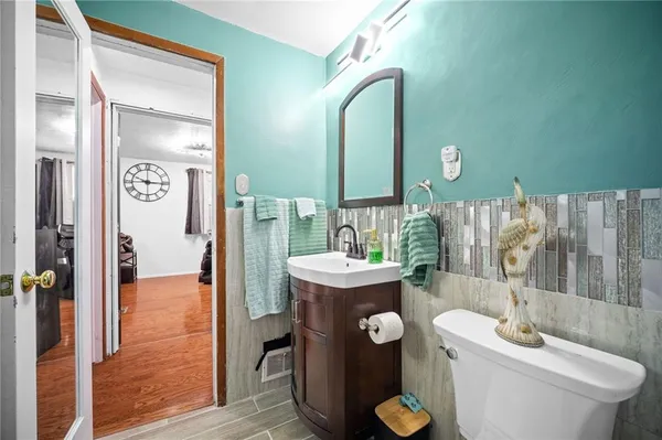 $325,000 | 124 Broadcrest Drive, Pittsburgh, PA 15235