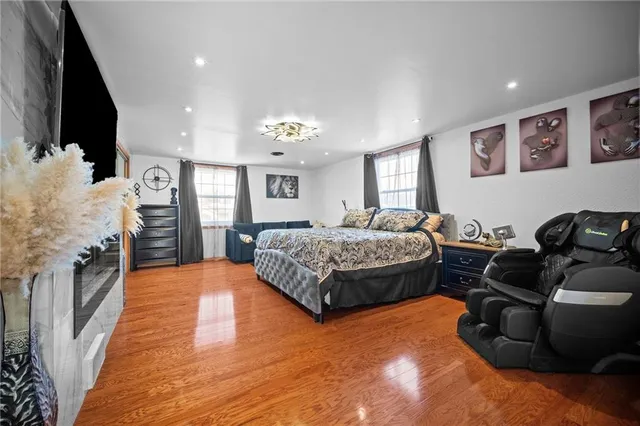 $325,000 | 124 Broadcrest Drive, Pittsburgh, PA 15235