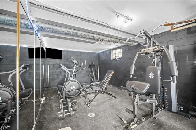 $325,000 | 124 Broadcrest Drive, Pittsburgh, PA 15235