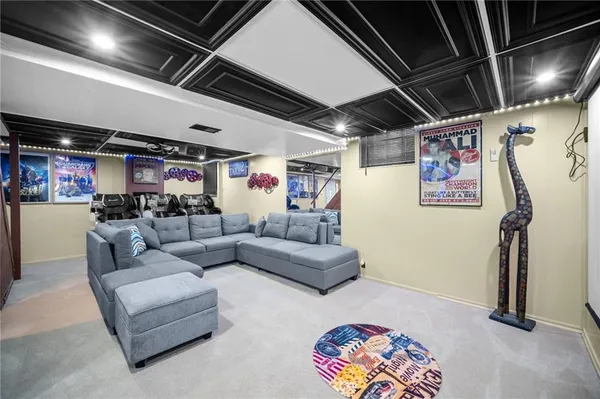 $325,000 | 124 Broadcrest Drive, Pittsburgh, PA 15235