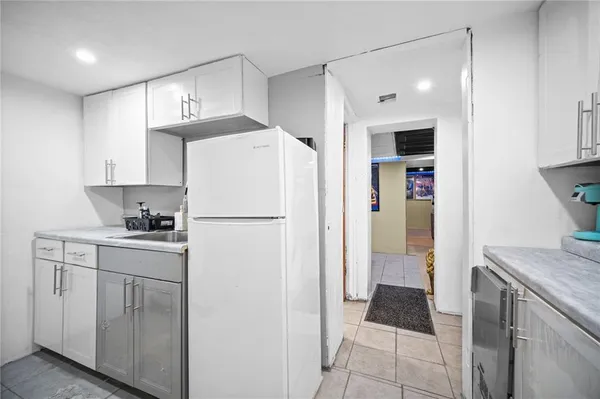 $325,000 | 124 Broadcrest Drive, Pittsburgh, PA 15235