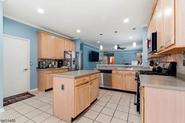 $778,000 | 406 Rock Ridge Road, Lake Hopatcong, NJ 07849