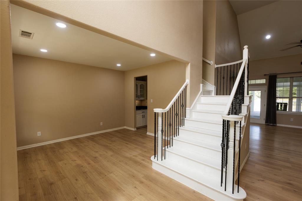 807 Ard Road Seagoville, TX 75159 - Photo 9 of 37
