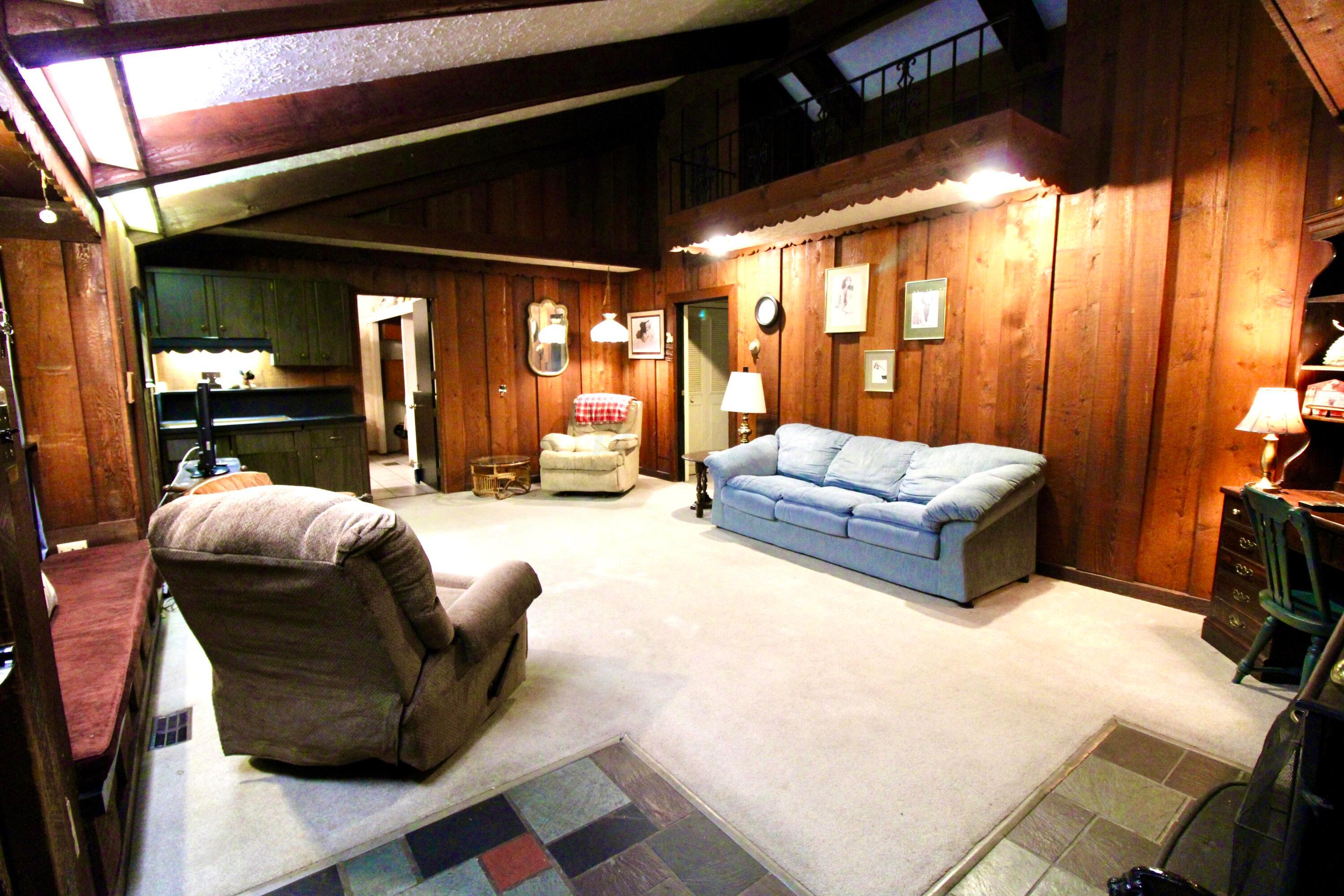 3464-3466 Eakin Road Columbus, OH 43204 - Photo 4 of 51 Great Room