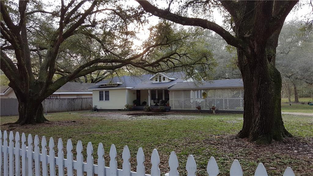 75121 Lee Road Covington, LA 70435 - Photo 1 of 21 Gallery Image 1