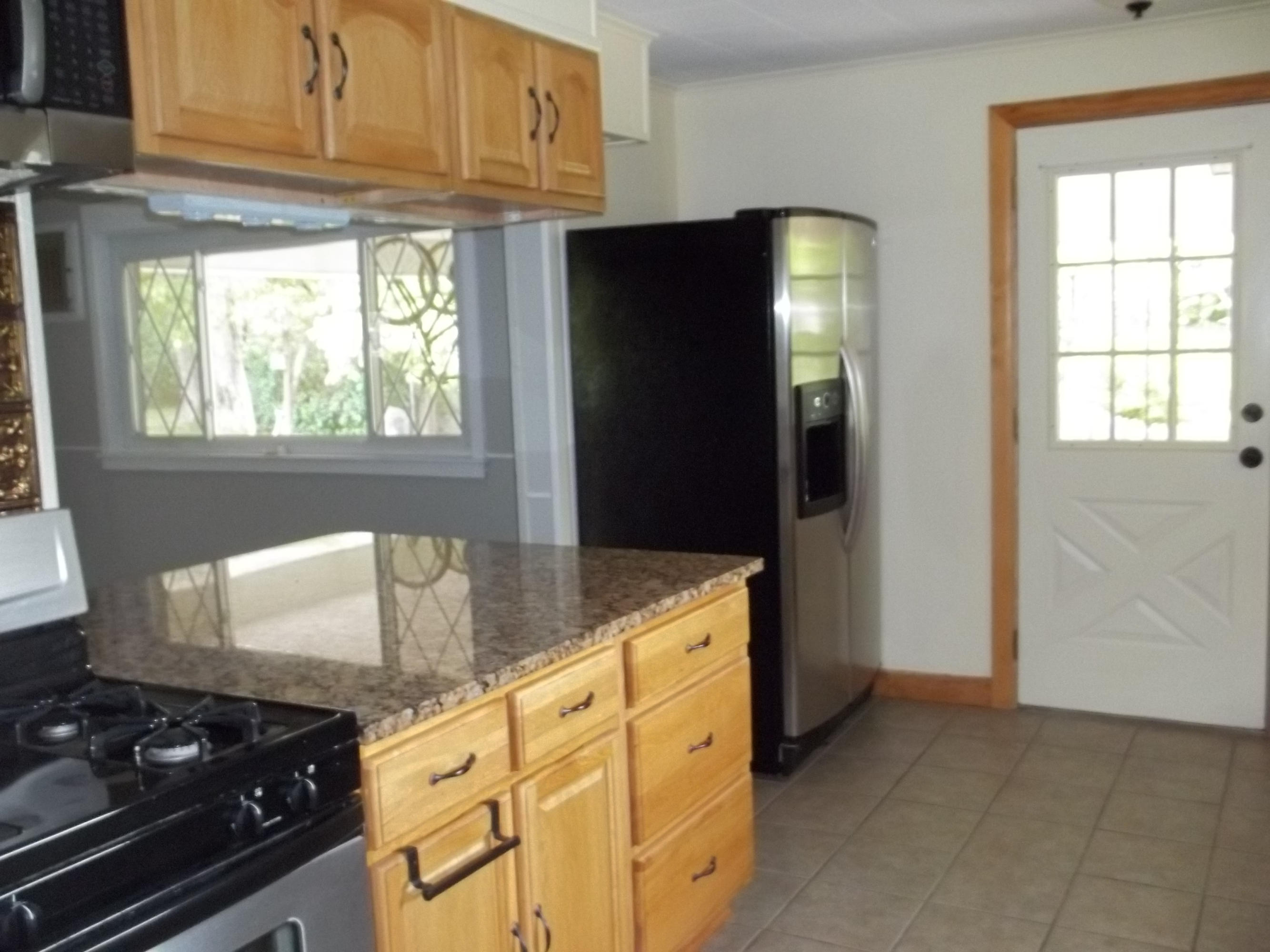 116 Venus Road Oak Ridge, TN 37830 - Photo 7 of 17 100_5869