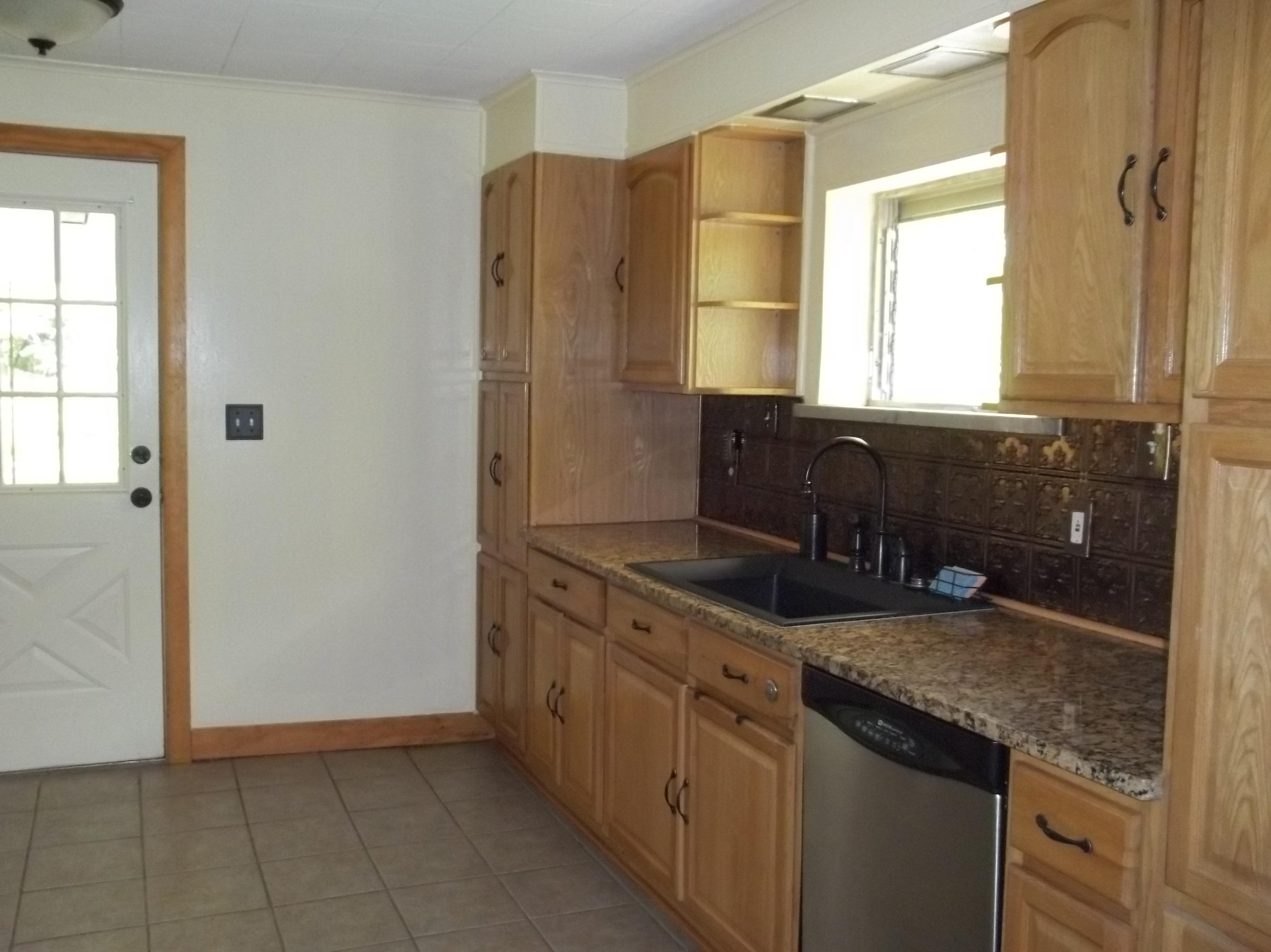116 Venus Road Oak Ridge, TN 37830 - Photo 8 of 17 100_5870