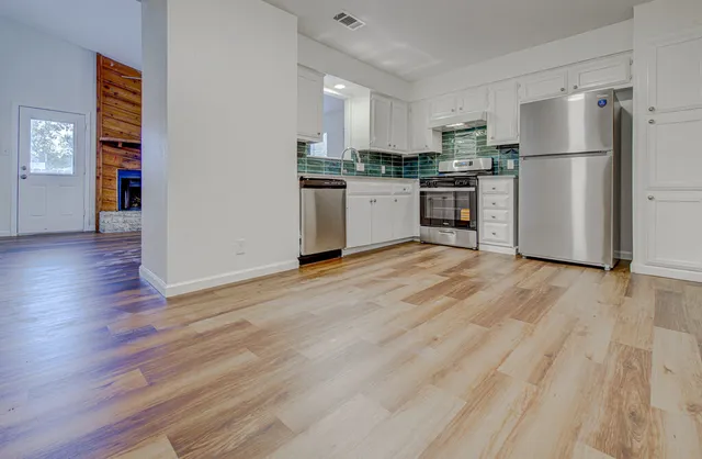 $1,495 | 1306 Bonnie Brae Street, Unit B, Austin, TX 78753