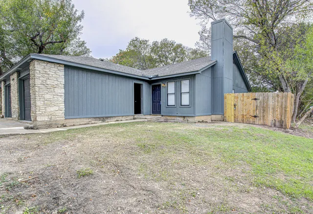 $1,495 | 1306 Bonnie Brae Street, Unit B, Austin, TX 78753