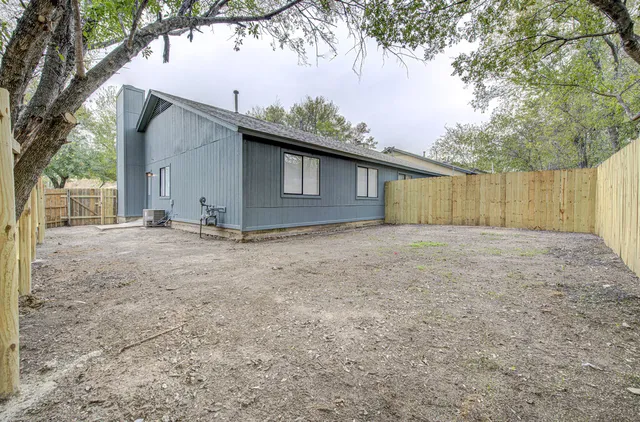 $1,495 | 1306 Bonnie Brae Street, Unit B, Austin, TX 78753