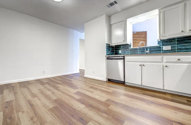 $1,495 | 1306 Bonnie Brae Street, Unit B, Austin, TX 78753