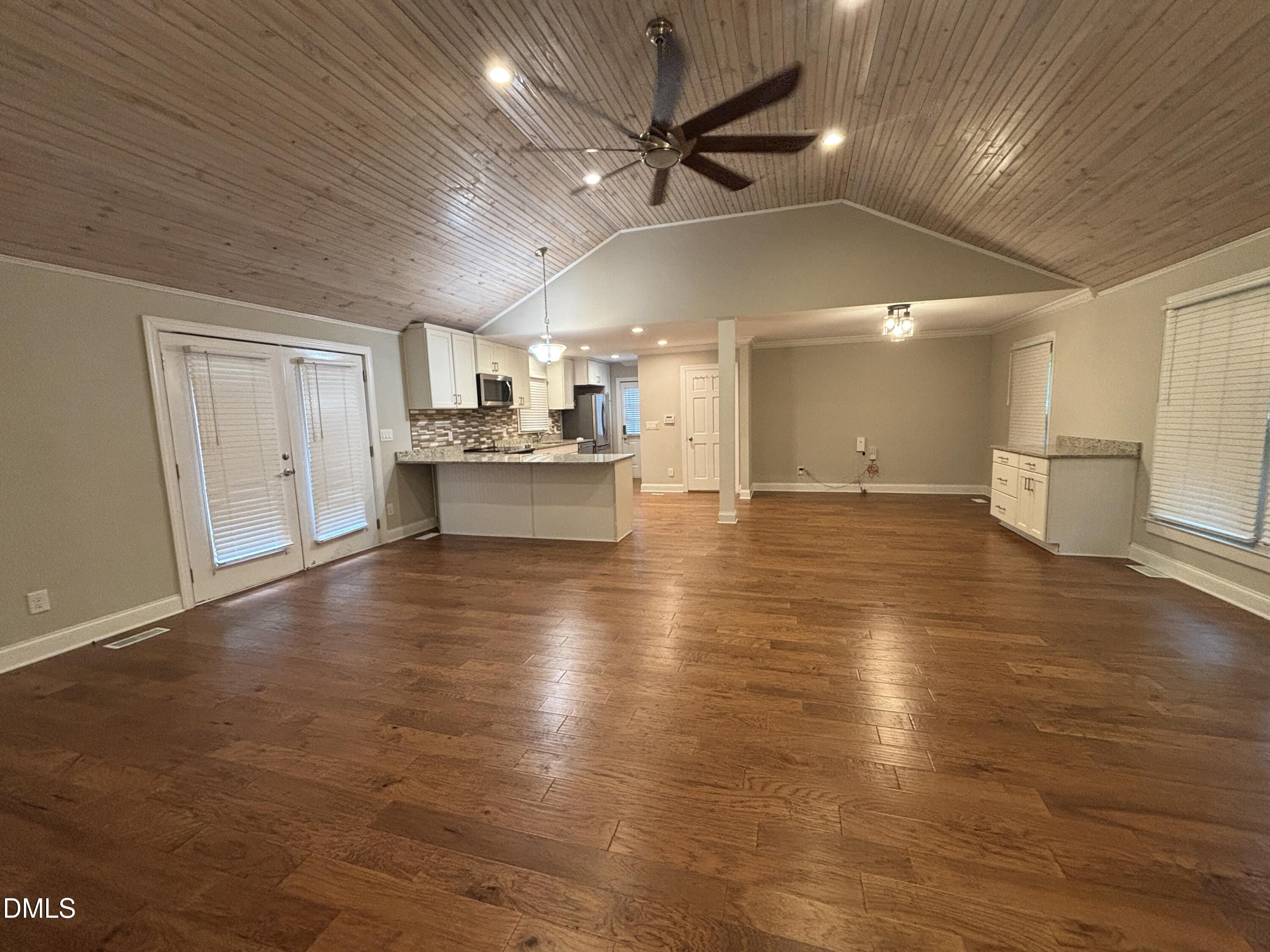 501 Merrie Road Raleigh, NC 27606 - Photo 8 of 63 20260616_142854602_iOS
