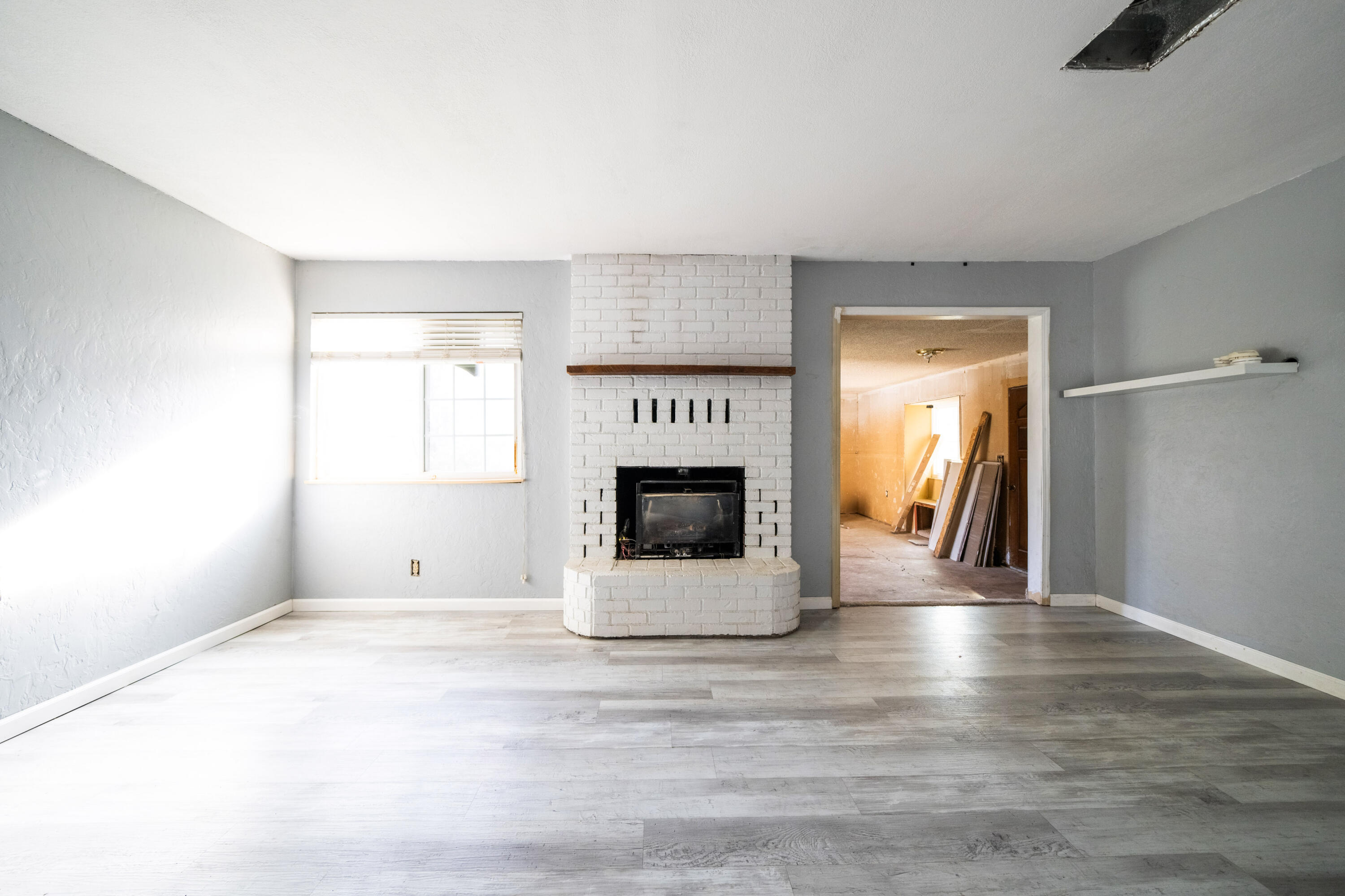 1330 Scenic Way Redding, CA 96001 - Photo 6 of 43 a view of a livingroom with a fireplace