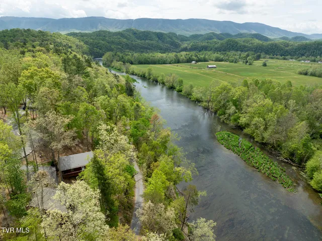 $5,100,000 | 383 Tva Road South, Bristol, TN 37620