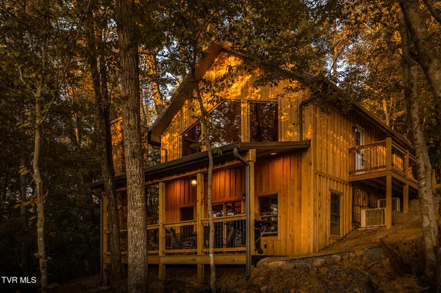 $5,100,000 | 383 Tva Road South, Bristol, TN 37620