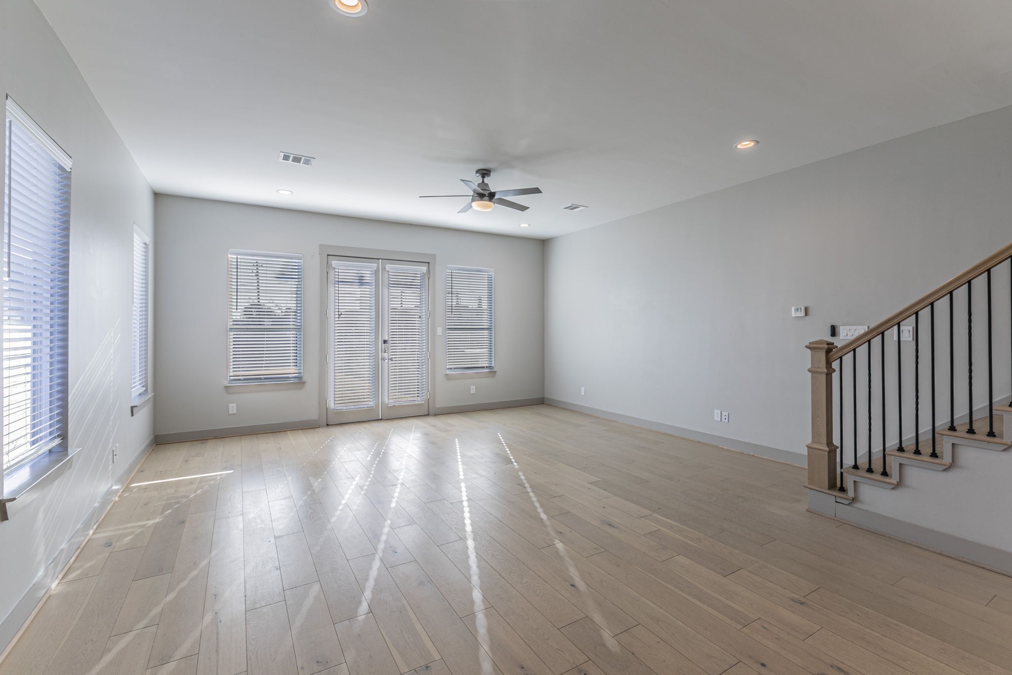 5714 Kemp Street Houston, TX 77023 - Photo 5 of 24