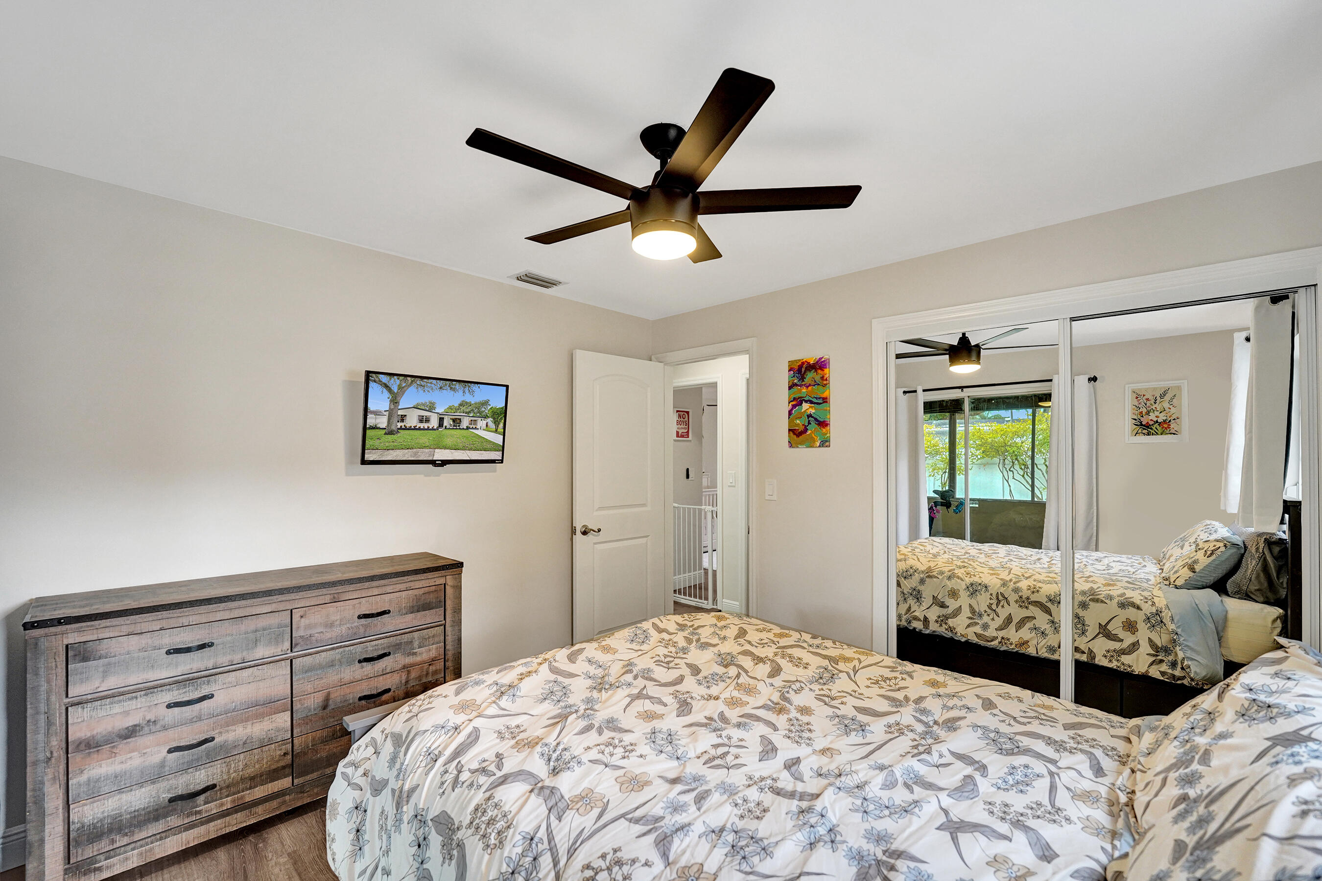 1341 North 30th Road Hollywood, FL 33021 - Photo 45 of 61 DSC08426