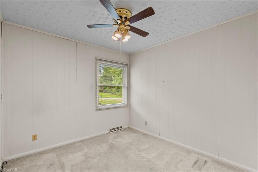 3404 Rolling Road High Point, NC 27265 - Photo 21 of 29