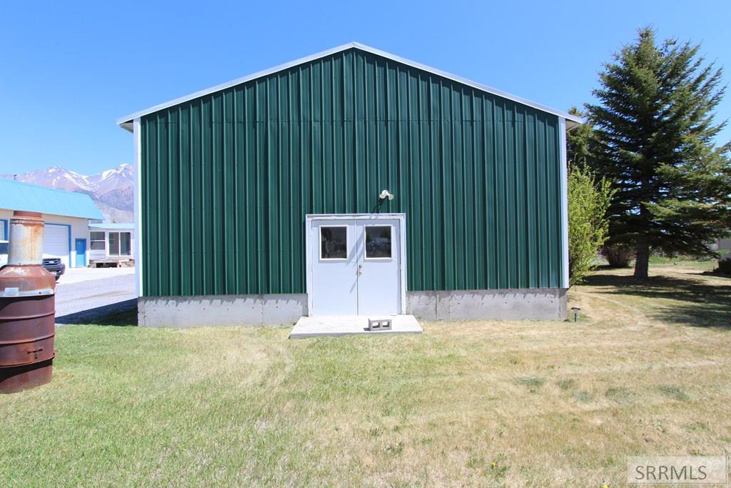 1003 Custer Street Mackay, ID 83251 - Photo 5 of 19