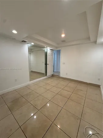 $3,750 | Country Club of Miami, Hialeah, FL 33015