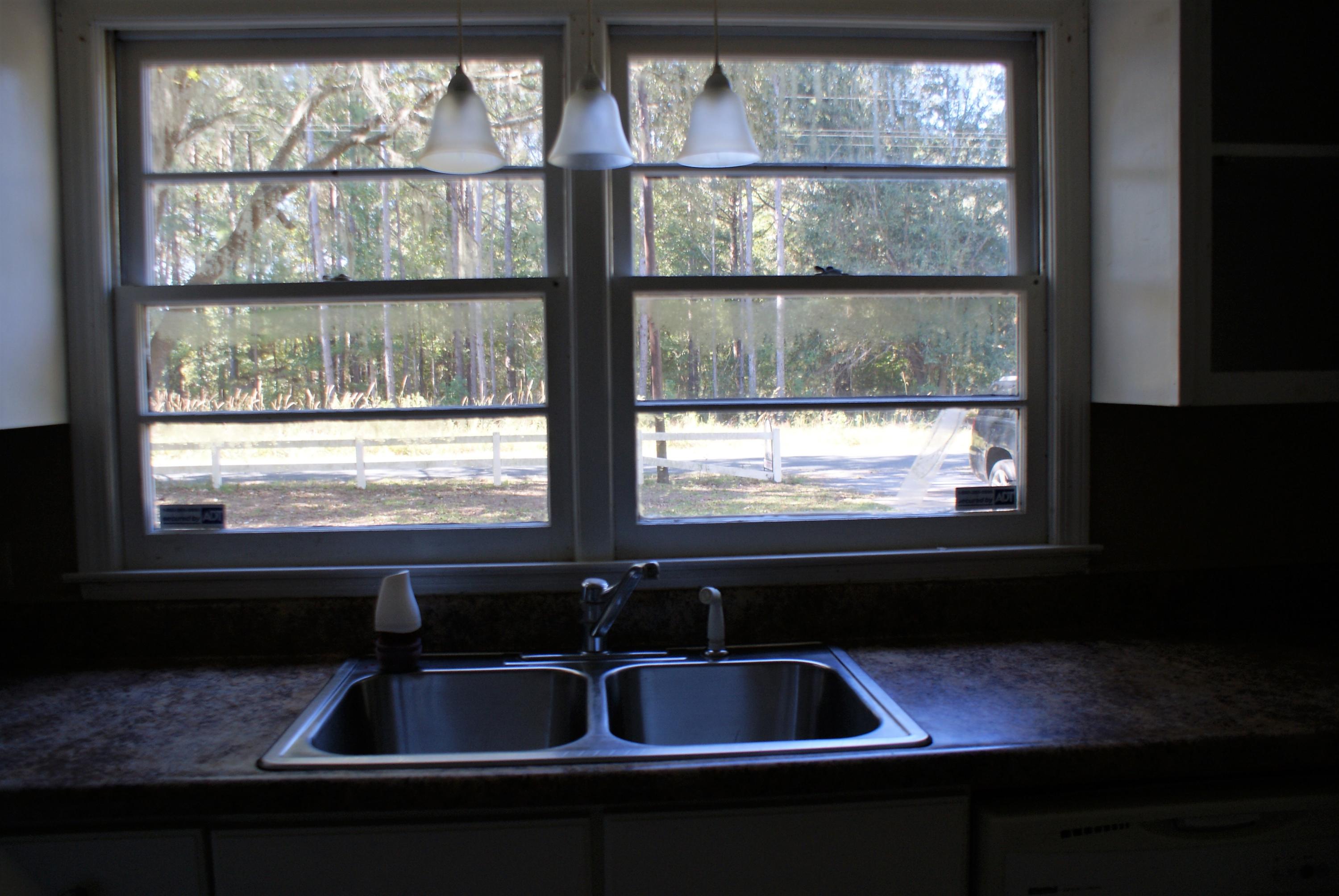 3307 Possum Corner Road Walterboro, SC 29488 - Photo 15 of 24 Kitchen