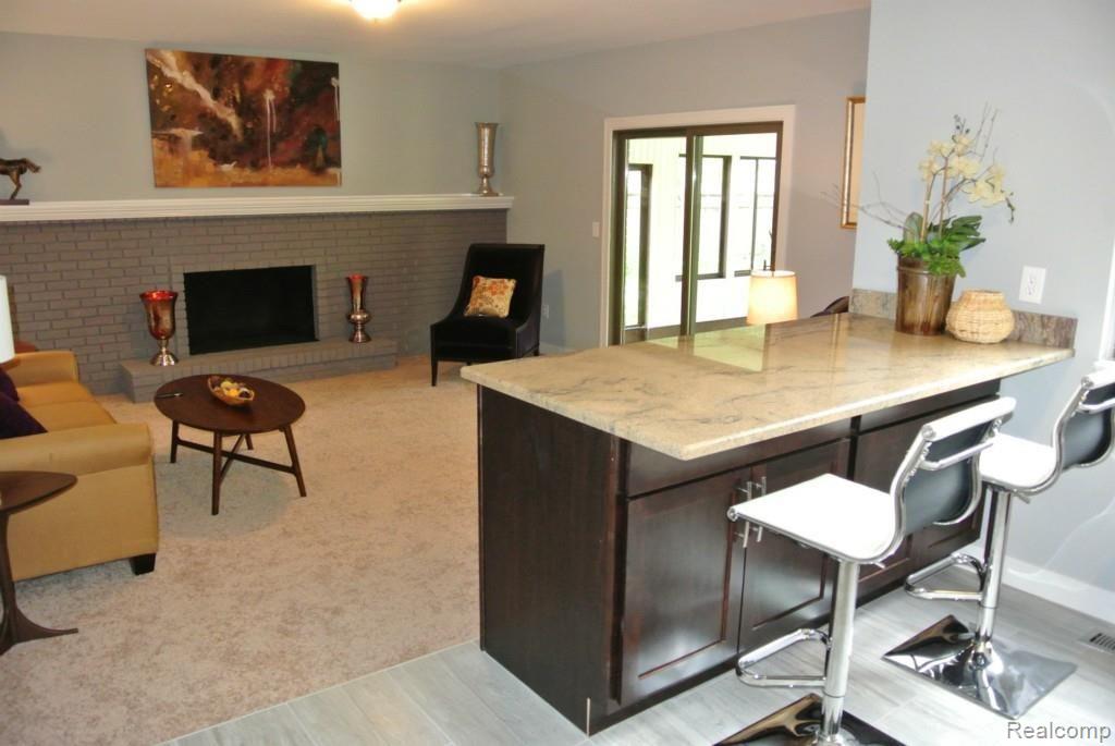 39709 Coronation Road Canton, MI 48188 - Photo 3 of 33 DSC_3286.jpg