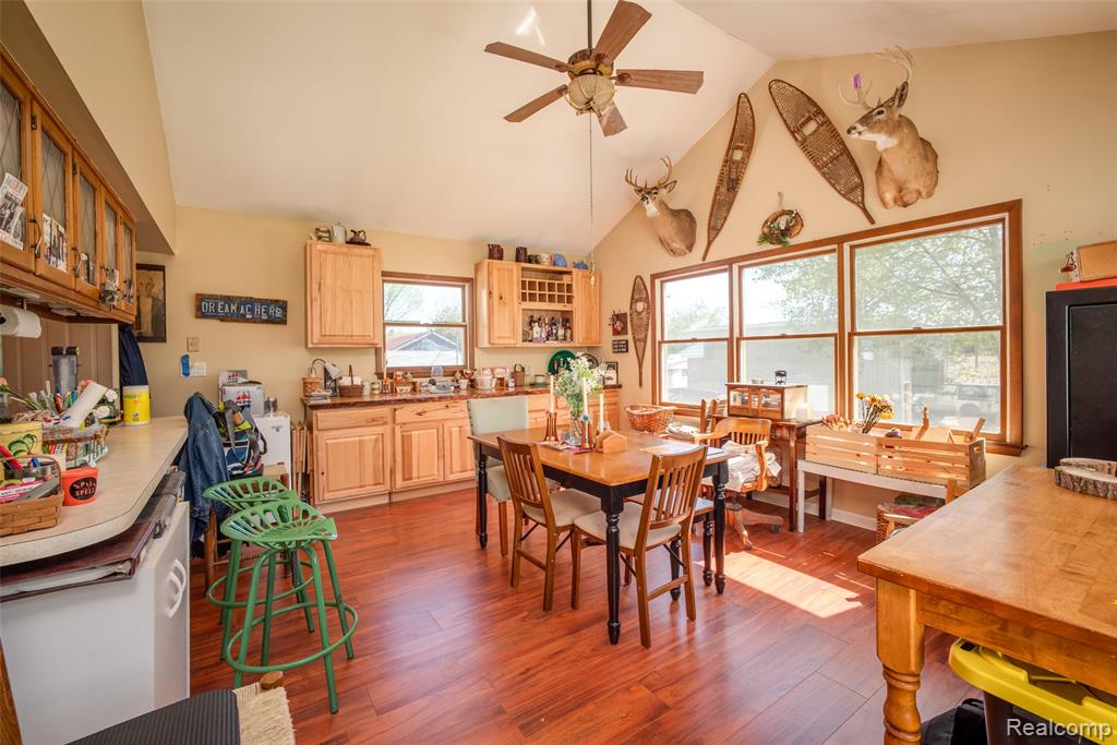 840 West Rose Center Road Holly, MI 48442 - Photo 4 of 26