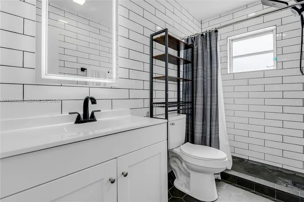 $1,800 | 5300 Washington Street, Unit A137, Hollywood, FL 33021