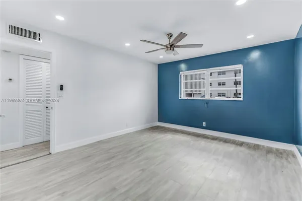 $1,800 | 5300 Washington Street, Unit A137, Hollywood, FL 33021