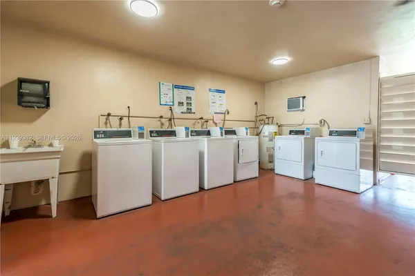 $1,800 | 5300 Washington Street, Unit A137, Hollywood, FL 33021