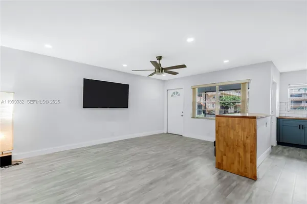 $1,800 | 5300 Washington Street, Unit A137, Hollywood, FL 33021