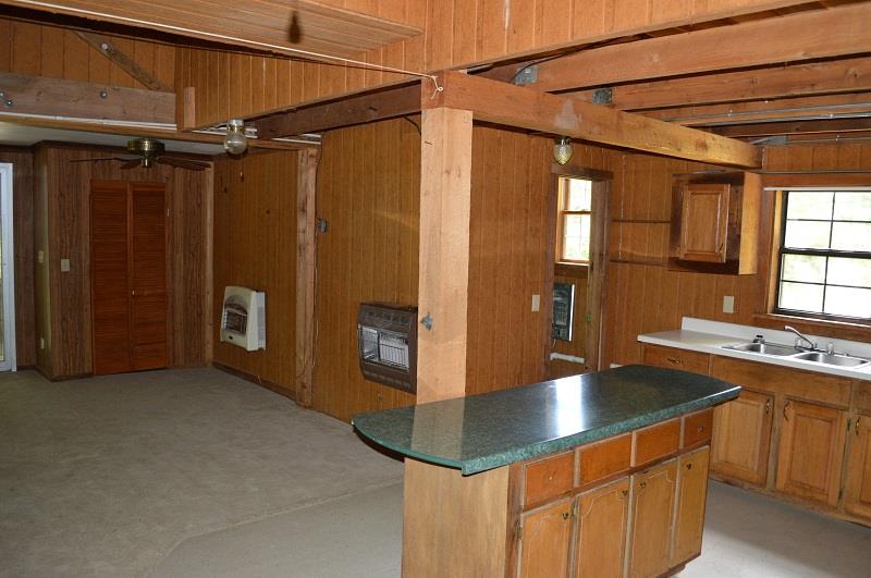 1215 Murrell Bench Road Belvidere, TN 37306 - Photo 11 of 25 Gallery Image 11