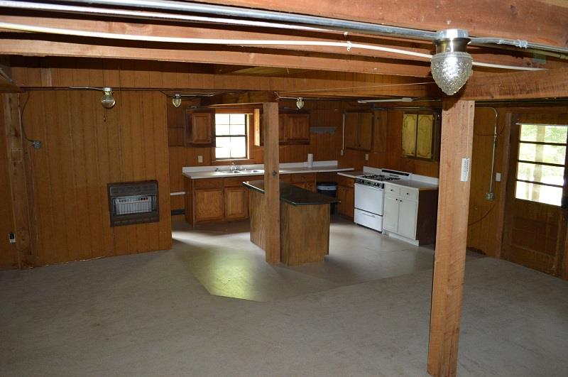 1215 Murrell Bench Road Belvidere, TN 37306 - Photo 7 of 25 Gallery Image 7