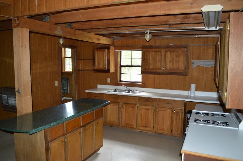 1215 Murrell Bench Road Belvidere, TN 37306 - Photo 10 of 25 Gallery Image 10