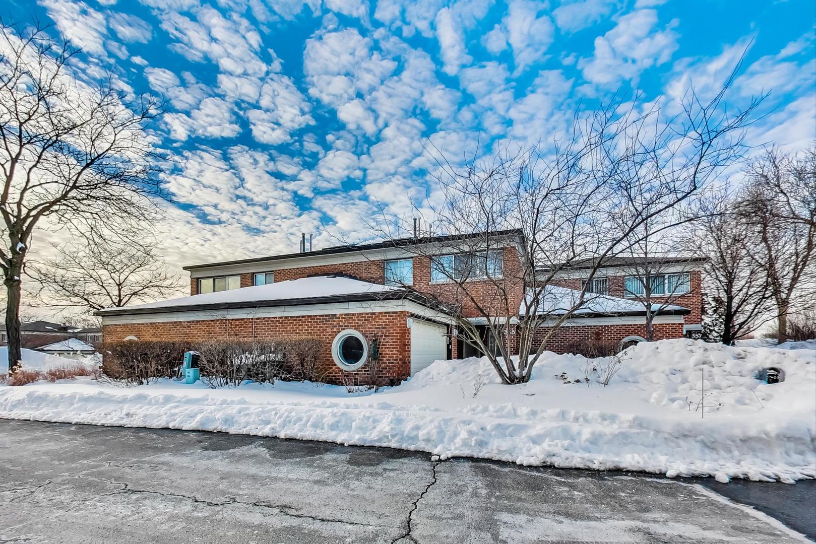 355 Milford Road Deerfield, IL 60015 - Photo 2 of 42