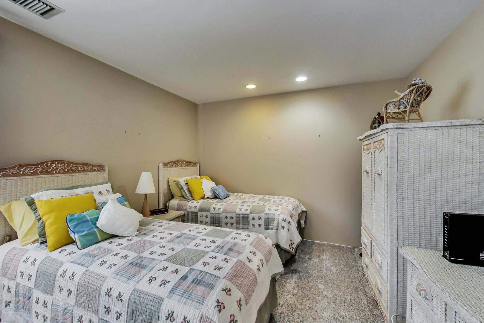 355 Milford Road Deerfield, IL 60015 - Photo 29 of 42