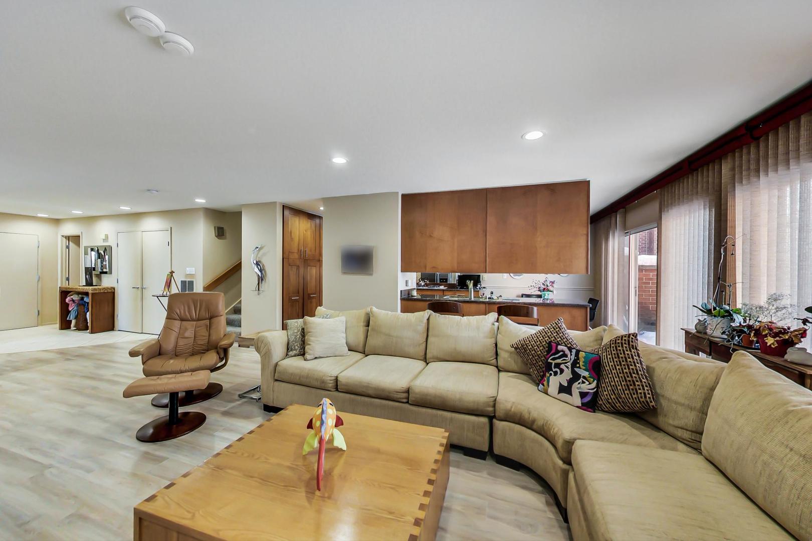 355 Milford Road Deerfield, IL 60015 - Photo 8 of 42