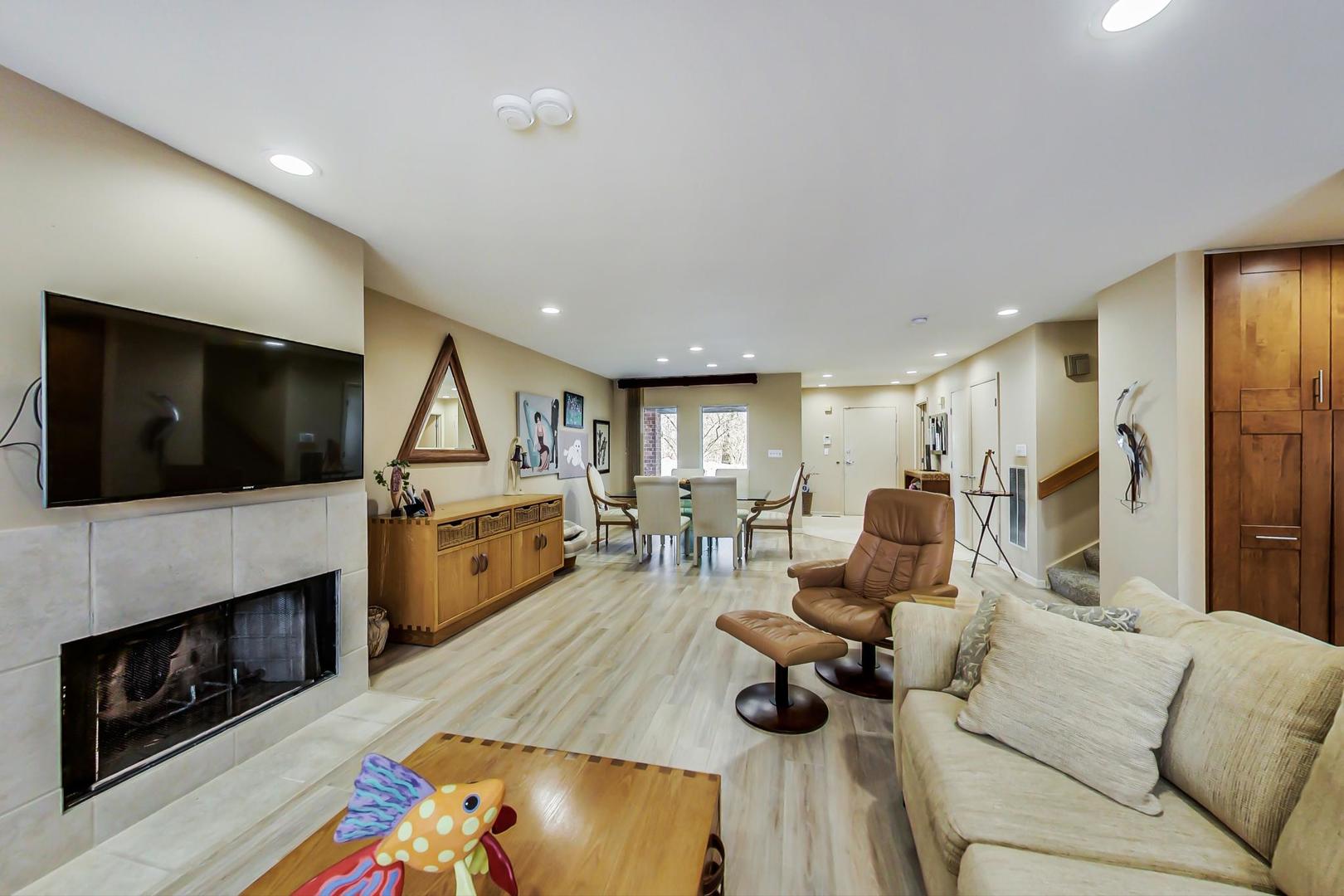 355 Milford Road Deerfield, IL 60015 - Photo 9 of 42