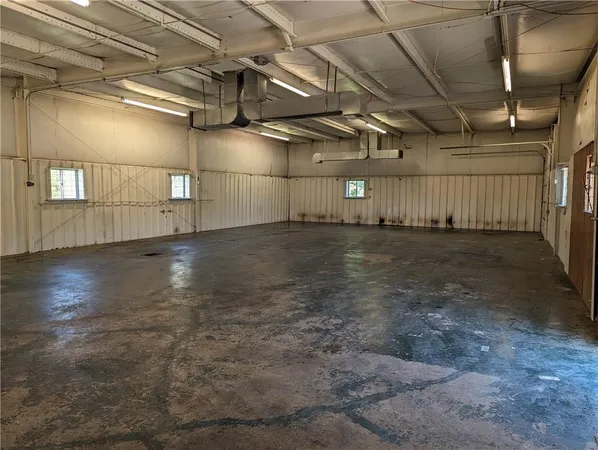 $439,000 | 700 West Street, Sweet Springs, MO 65351