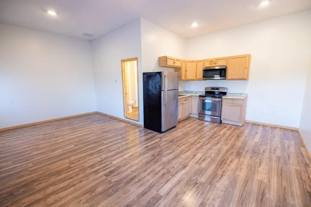 $439,000 | 700 West Street, Sweet Springs, MO 65351