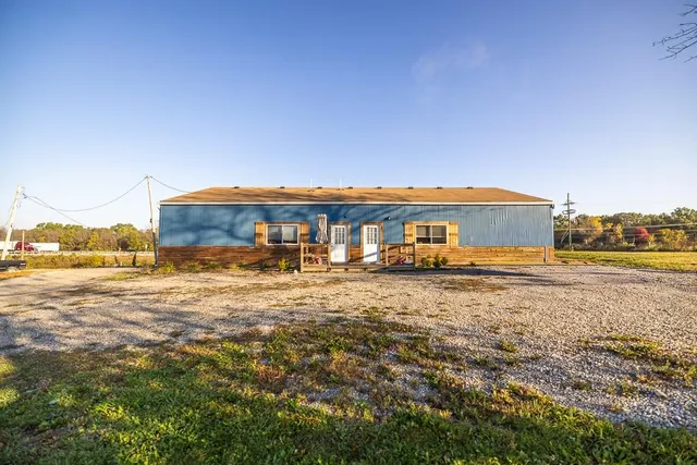 $439,000 | 700 West Street, Sweet Springs, MO 65351