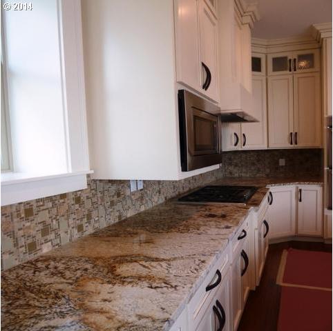 633 Northwest View Ridge Way Camas, WA 98607 - Photo 7 of 16 Kitchen